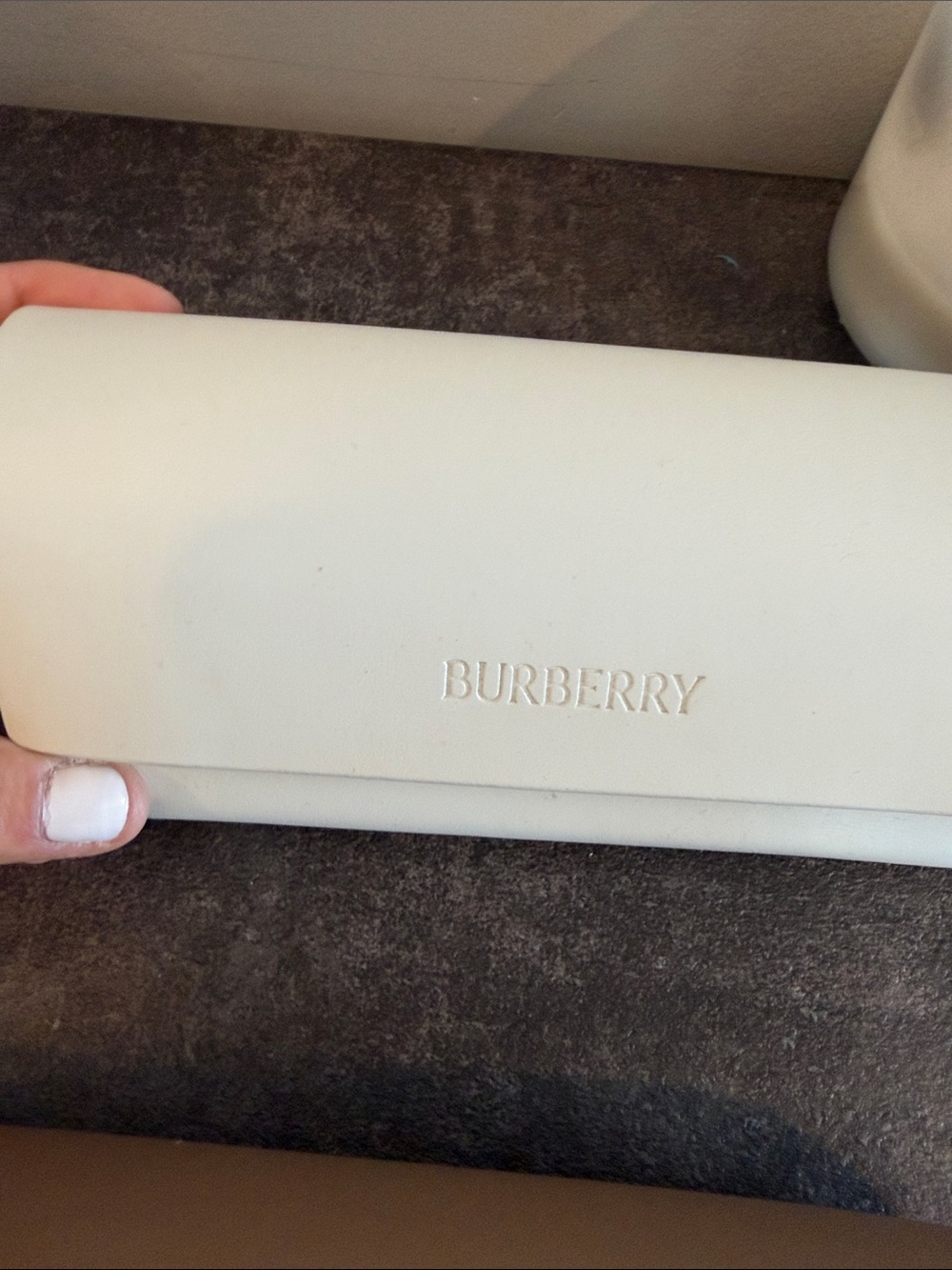 NWOT Burberry sunglasses case - White & Tan - Picture 2 of 5
